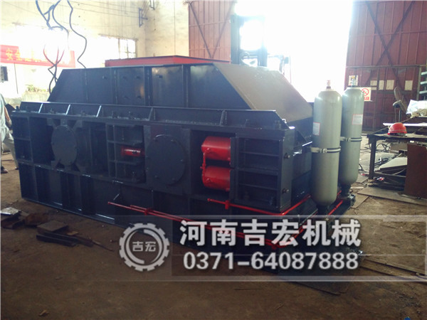 液壓雙輥式破碎機(jī)的工作原理及規(guī)格型號(hào)！