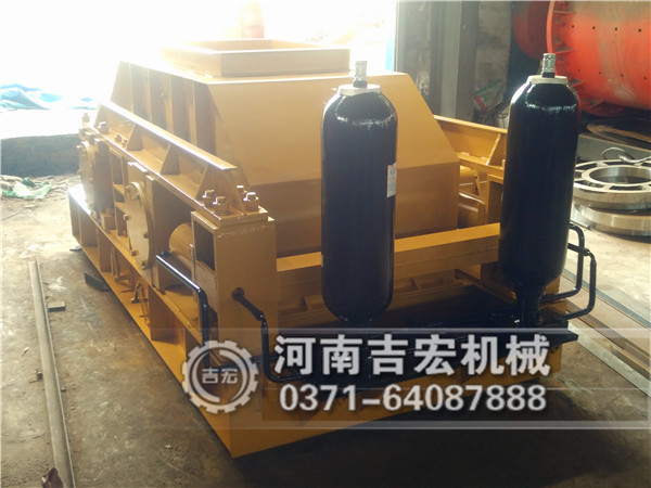 石塊粉碎機(jī)圖片及價(jià)格！