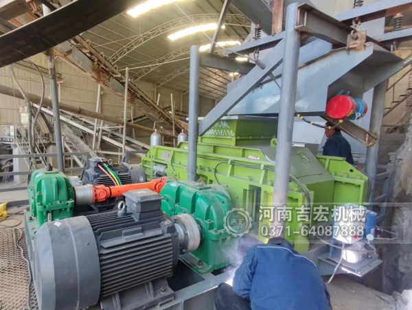 時(shí)產(chǎn)5-10噸制砂剛需？400×400對(duì)輥機(jī)完美匹配,投產(chǎn)即回本！