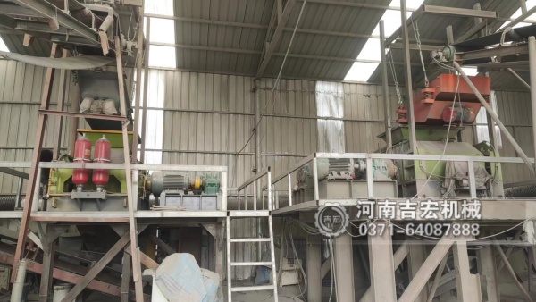 過(guò)粉碎多、成品率低？看液壓對(duì)輥制砂機(jī)如何‘精準(zhǔn)拿捏’砂石粒度！